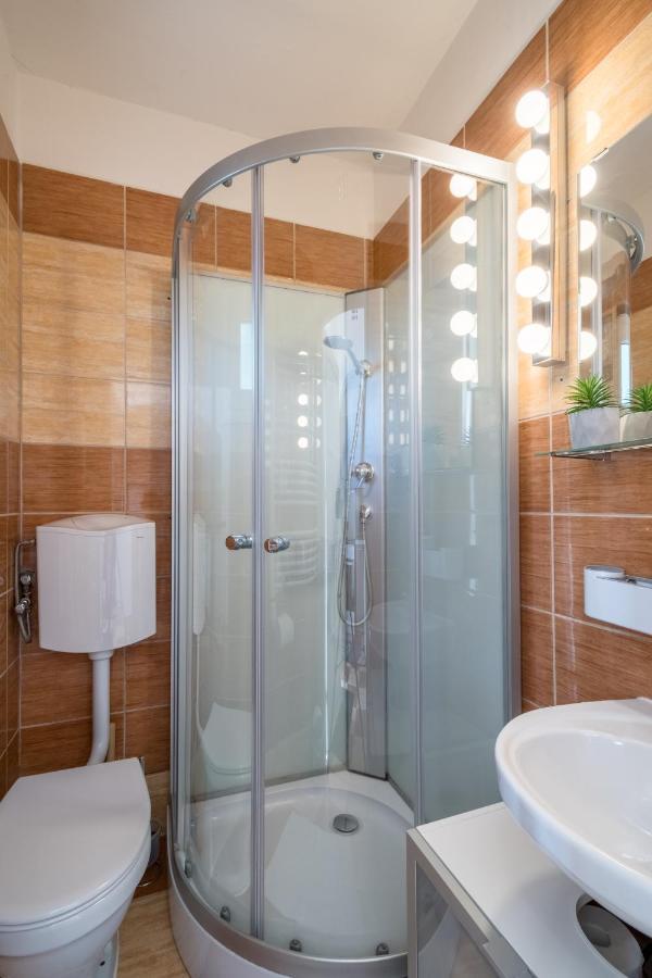 Lianne Apartman Мишкольц Экстерьер фото